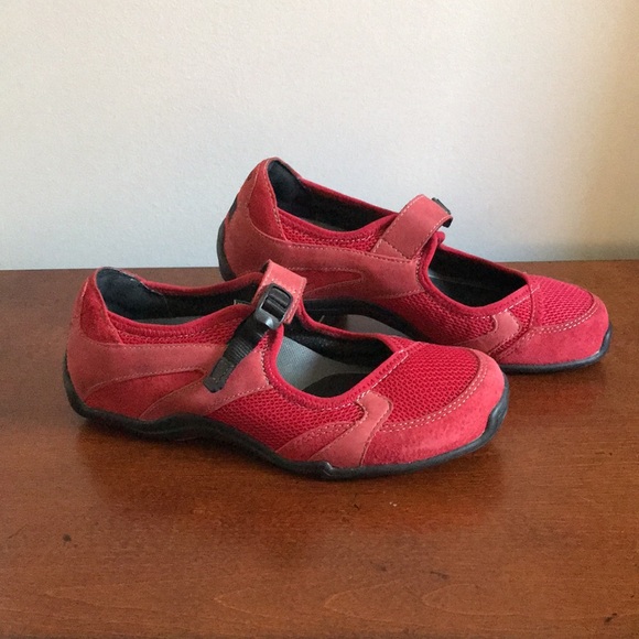 Ahnu Women’s Red Mary Jane Comfort Shoes Size 9 - Picture 3 of 6
